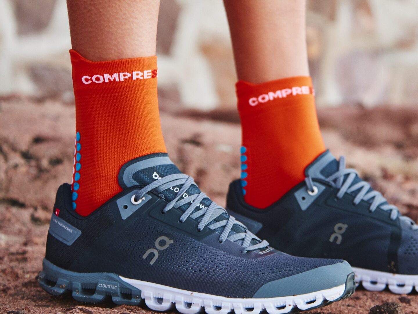 Jooksusokid Compressport V4.0 RUN High