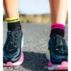 Jooksusokid Compressport V4.0 RUN Low Ultralight - Black/Safe Yellow/Neo Pink