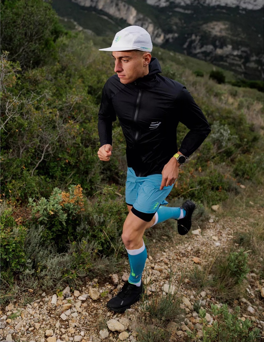 Meeste jooksujakk Compressport Hurricane Waterproof